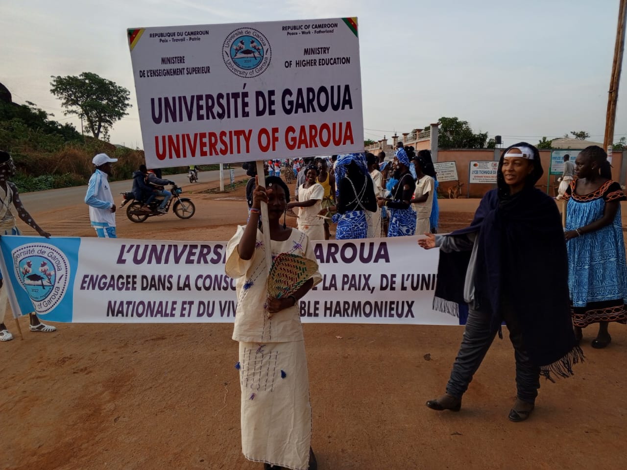 Participation de l'UGa au carnaval marquant le début des activités de la 23e édition des Jeux Universitaires à Ngaoundéré.