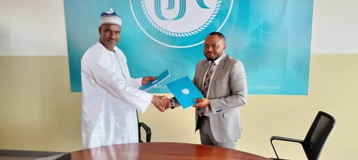 Signature of a memorandum of understanding between the University of Garoua and the University of RWANDA.